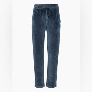 aritzia tna relaxed velour sweatpant